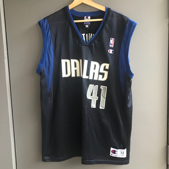 Vintage Champion Dirk Nowitzki Jersey - Picture 3 of 6